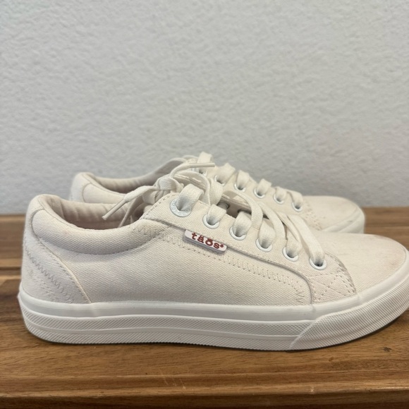 Taos Footwear Shoes - TAOS- White Plim Soul Canvas Sneaker - Size 6.5